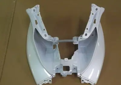scudo anteriore Piaggio MP3 - Annuncio 6188549