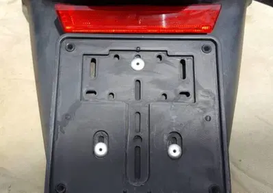 Porta Targa MP3 250 Piaggio - Annuncio 6840888