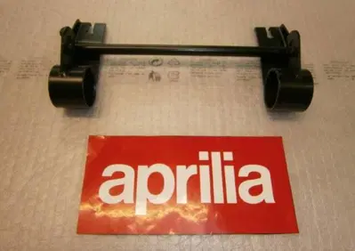 BIELLETTA ATTACCO MOTORE Aprilia GULLIVER 50 /SONIC 50 - Annuncio 6214832