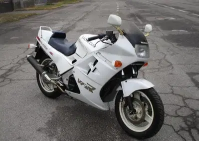 Honda VFR 750 F (1990 - 93) - Annuncio 6894698
