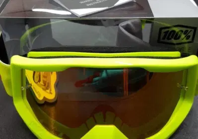 MASCHERA CROSS 100% STRATA DIVERSI COLORI DA SCONT 100 % - Annuncio 6940276