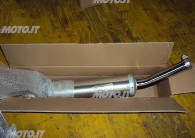 R6 '03-'05 scarico ORIGINALE NUOVO Yamaha R6 '03-'05 scarico ORIGINALE NUOVO - Annuncio 6041648