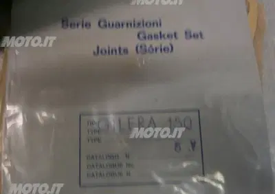 kit guarnizioni Gilera GUARNIZIONI MOTORE GILERA 150 5 VELOCITA' - Annuncio 6143266