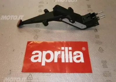 PORTATARGA Aprilia PORTATARGA DORSODURO 750 ORIGINALE - Annuncio 6143340