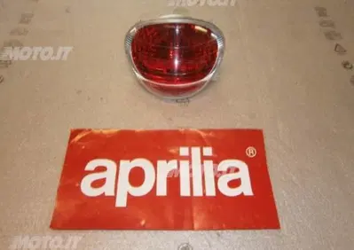 FANALE POSTERIORE Aprilia FANALE SCARABEO 250/300/400/500 LIGHT - Annuncio 6143345