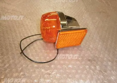 FRECCIA Moto Guzzi FRECCIA V35/V50 CUSTOM CON CATADIOTTRO CROMATA - Annuncio 6143450