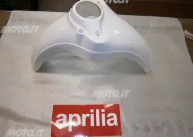 PARAFANGO APRILIA PARAFANGO SCARABEO 50 ANTERIORE BIANCO - Annuncio 6143516