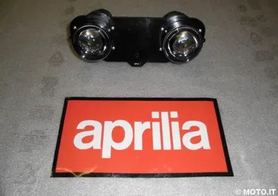FARO ANTERIORE RALLY 50 H2O Aprilia FARO ANTERIORE RALLY 50 H2O - Annuncio 6143525