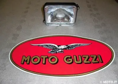 FARO ANTERIORE NTX 350-650-750 Moto Guzzi FARO NTX 350-650-750 ANTERIORE - Annuncio 6143579