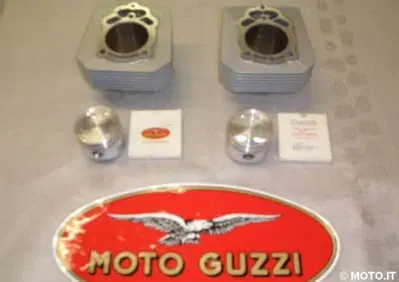 COPPIA CILINDRI COMPLETI Moto Guzzi COPPIA CILINDRI V65 LARIO COMPLETI - Annuncio 6143622