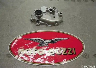 COPERCHIO SCATOLA Moto Guzzi COPERCHIO SCATOLA CAMBIO - Annuncio 6143635