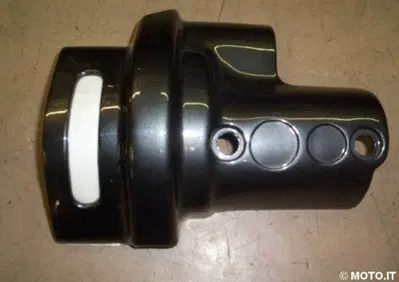COPERCHIO MOTORINO AVVIAMENTO Moto Guzzi COPRIMOTORINO AVVIAMENTO - Annuncio 6143648