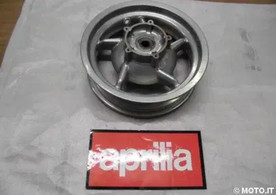 cerchio posteriore Aprilia CERCHIO LEONARDO 250 1999/01 POSTERIORE - Annuncio 6143664