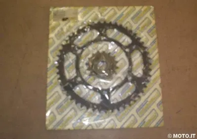 kit corona pignone honda CORONA -PIGNONE AFRICA TWIN 650 88 - Annuncio 6143693