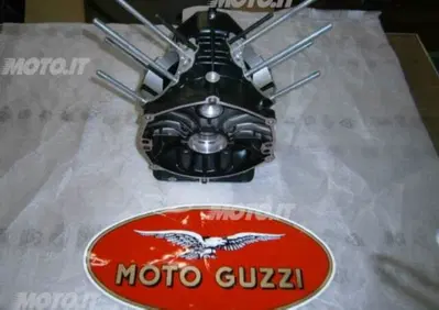 BASAMENTO MOTORE GUZZI Moto Guzzi BASAMENTO MOTORE V35 FLORIDA - Annuncio 6143742