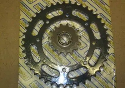 CORONA E PIGNONE Kawasaki CORONA E PIGNONE KLR 650 1990/91 - Annuncio 6143797