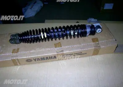 AMMORTIZZATORE POSTERIORE Yamaha AMMORTIZZATORE POSTERIORE - Annuncio 6146963