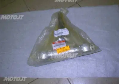 PIASTRA FORCELLA INFERIORE Suzuki PIASTRA FORCELLA - Annuncio 6146996