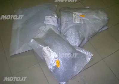 SCUDO ANTERIORE DX SX Aprilia SCUDO ANTERIORE DX SX - Annuncio 6146997