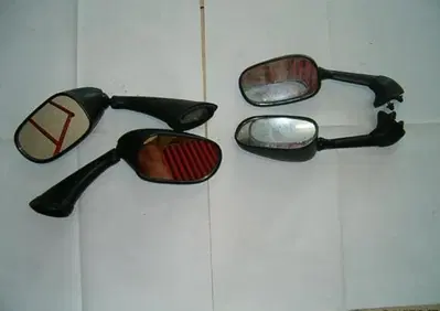 <b>Specchietti t max</b><br> Specchietti t max 200 Yamaha secchietti t max 2001-2007 - Annuncio 6101090