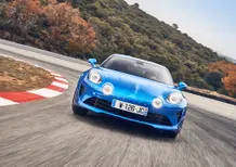 Alpine A110 Première Edition, 252 CV tra 4C e Cayman [Video]