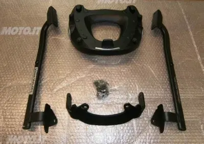 PORTAPACCHI KAWASAKI ER-6 Givi PORTAPACCHI ER-6/ER650F 2009/11 - Annuncio 6143373