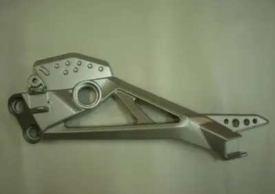 Piastra porta pedana Sx - 82410982B Ducati - Annuncio 7060216