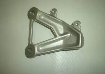 Piastra porta pedana ant. Dx - 82411231A Ducati - Annuncio 7060759