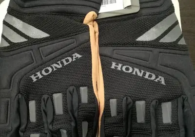 PROMO GUANTI HONDA ADVENTURE - Annuncio 7087521