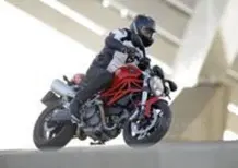 DUCATI Monster 696