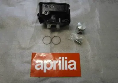 CILINDRO COMPLETO Aprilia CILINDRO COMPLETO AF1/RED ROSE/ET 50 RV4 - Annuncio 6279862