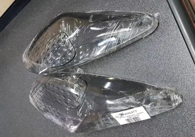 FRECCE TNT FUMEE POST XMAX 125-250 206376 OFFERTA Yamaha GEMME FRECCE TNT POST XMAX 125/250 - Annuncio 6284296