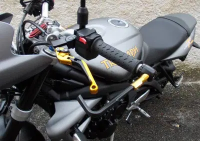 Leve-Paraleve-Serbatoio Triumph VV Rizoma - Annuncio 6299988