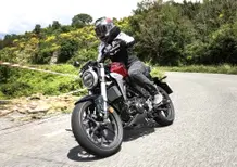 Honda CB300R. Bella e facile