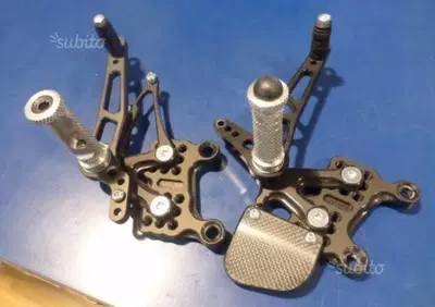 Kit pedane regolabili KTM Kit pedane regolabili KTM 990 SuperDuke - Annuncio 6314731