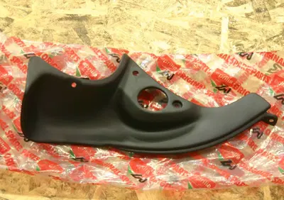 CHIUSURA CRUSCOTTO SX Aprilia RS 50 (AP8231244) - Annuncio 6316146