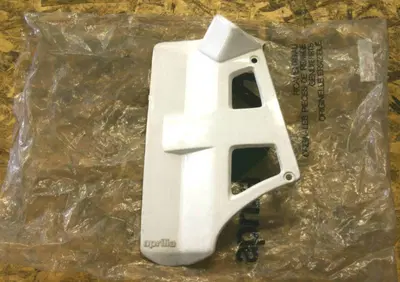 CONVOGLIATORE SX BIANCO Aprilia ETX 125 (AP8130049 - Annuncio 6316155