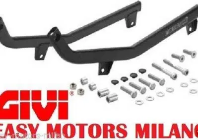 Attacco GIVI 340 F posteriore per bauletto - Annuncio 7435021