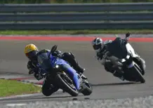 Yamaha TMAX: in pista con la YZF-R6