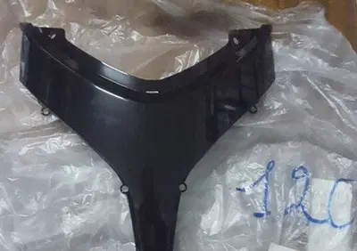 COFANO RADIATORE APRILIA SPORTCITY 125-200-250 - Annuncio 7543616