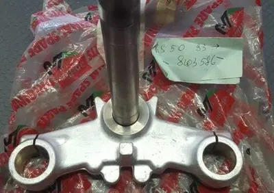 BASE INFERIORE CON CANNOTTO APRILIA RS 50 - Annuncio 7548386