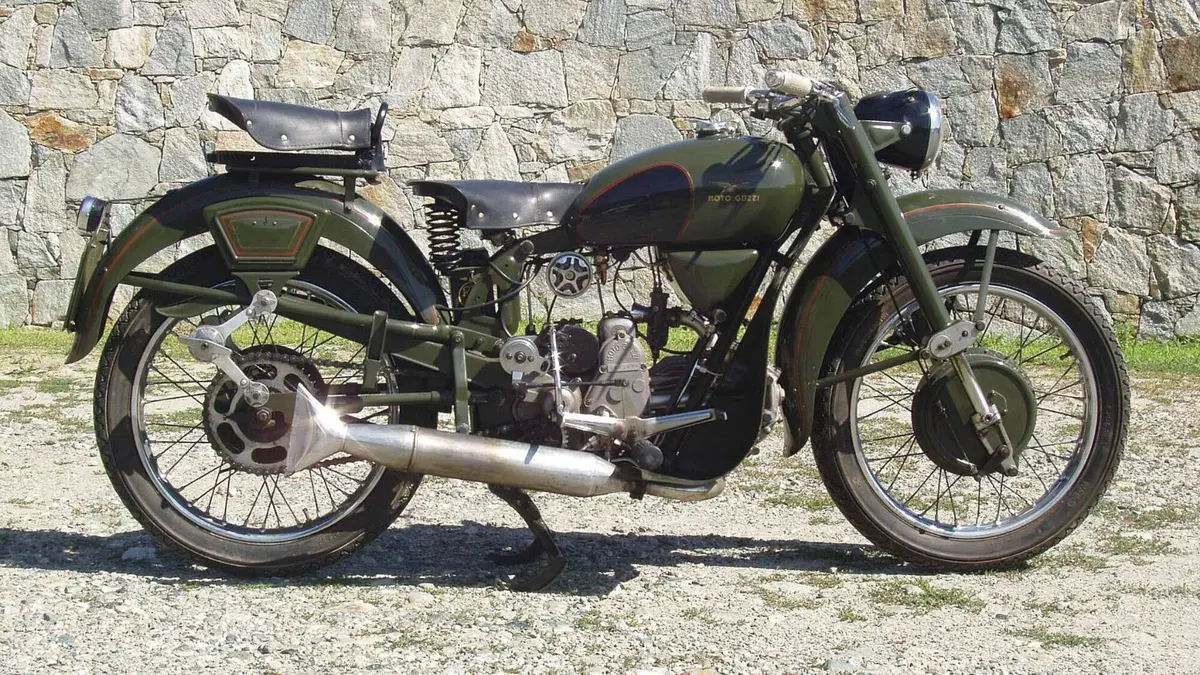 Moto Guzzi   (2)