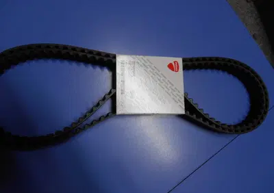 Cinghie Comando Distribuzione Ducati 1098R 7374025 - Annuncio 7558037