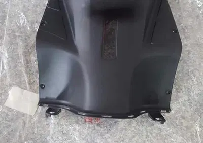 SCUDO INTERNO KYMCO AGILITY 50 125 150 200 - Annuncio 7561154