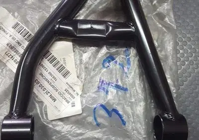 BRACCIO SOSPENSIONE SX QUASAR 50 100 Aprilia - Annuncio 7584878