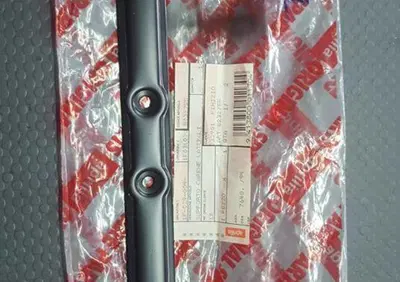 SUPPORTO CARENE LATERALI SR 50 Aprilia - Annuncio 7585087