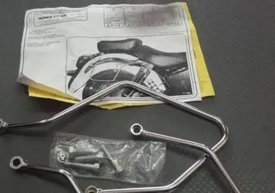 TELAIETTI LATERALI HONDA VT 750 C 1997 2002 Givi - Annuncio 7595394