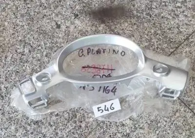 COPERCHIO MANUBRIO GRIGIO PLATINO LEONARDO 250 Aprilia - Annuncio 7596314