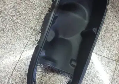 VANO PORTACASCO NERO LEONARDO 250 1999 2004 Aprilia - Annuncio 7608503