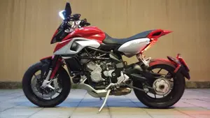 MV Agusta Rivale 800 EAS ABS (2013 -17)  (2)